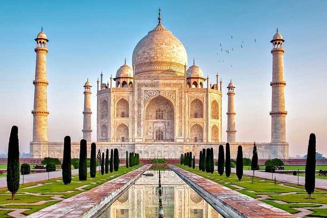 2-Day Tour to The Taj Mahal, Agra from Mumbai with Both Side Commercial Flights - Agra shopping time: Carpet House Agra (plus how to use it wisely)