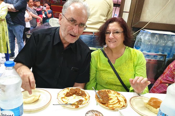 BEST Mumbai's Street Food-Evening Tour - Meeting at Eros IMAX in Churchgate (and how to get on board)