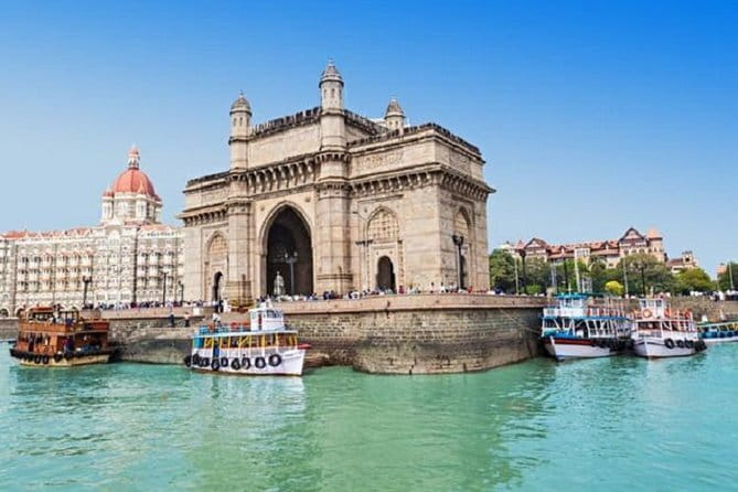 Bollywood Sightseeing and Celebrity Homes Tour by Private Car - Small-group format: Comfort, pace, and fewer headaches