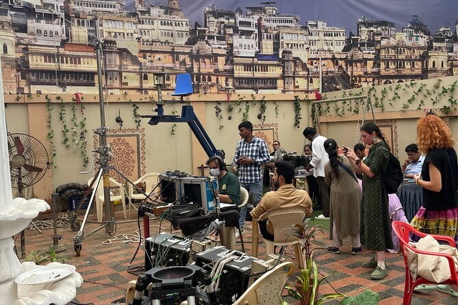 Bollywood Sightseeing and Celebrity Homes Tour by Private Car - SJ Studio and Entertainment: Where the movie magic has to earn its keep