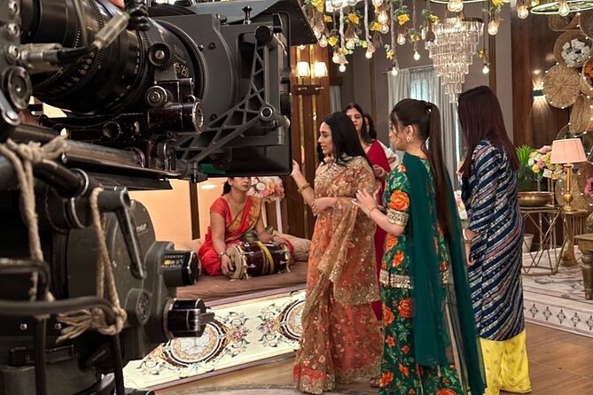Bollywood Studio Tour with Guide and Transport - Should you book this Bollywood Studio Tour?