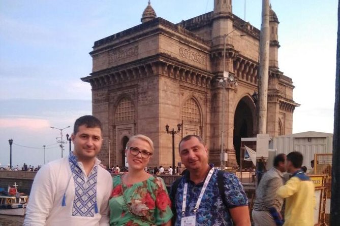Bollywood Studio Tour with Slum & City Tour - Colaba Highlights to Dharavi: A Practical Walking-Plus-Driving Day