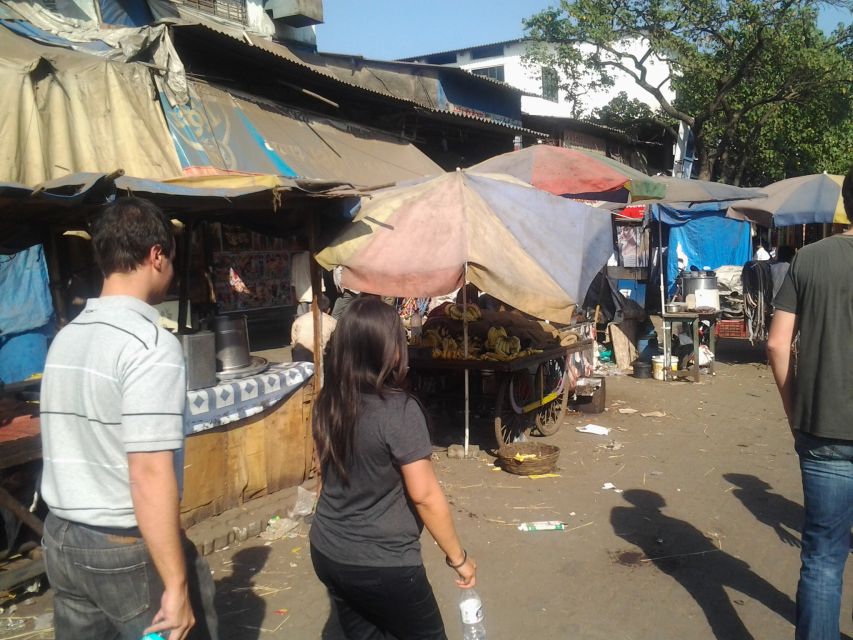 Bollywood tour with Slum Tour & Dance show - Timing and Logistics That Matter in Mumbai