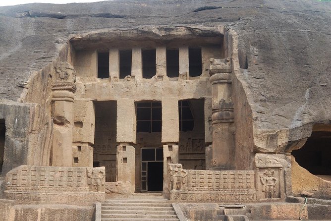 Delightful Elephanta Caves Excursion Mumbai (Guided Half Day Sightseeing Tour) - Inside the caves: what you’ll actually see