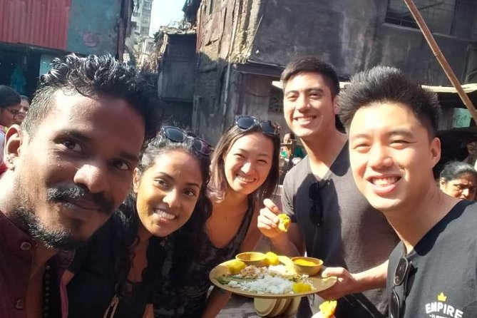 Dharavi Slum Tour in Mumbai - First stop: getting your bearings at Mahim Railway Station