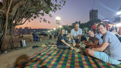 Discover Mumbai's street & beach with Vegetarian food tour - Entering Churchgate Khau Galli: Easy Start, Clear First Moves