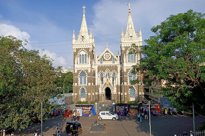 Discover the Hidden Gems of Bandra on an Engaging Walking Tour - Stop 3: Chimbai Village and the side of Bandra most people skip