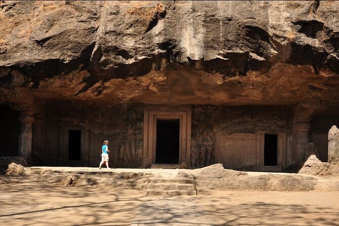 Elephanta Caves and Mumbai City Half-Day Tour including Guide - Where the Tour Starts: Gateway of India Meets Real Mumbai