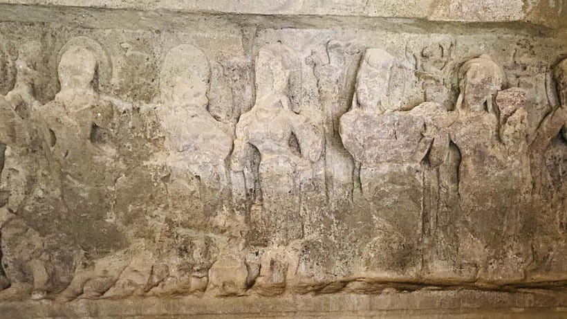 Elephanta caves tour in Mumbai - Group & Private Options - Elephanta Island Ferry From Gateway of India: Views First, Then History