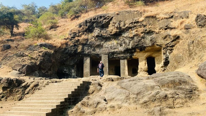 Elephanta caves tour in Mumbai - Group & Private Options - Walking the Island to the Caves: A Calm Transition Instead of a Rush