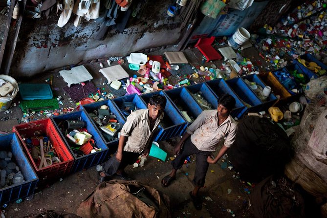 Full-Day Private Slum and Bollywood Tour with DANCE. - A Private 8-Hour Combo That Puts Two Mumbais Side by Side