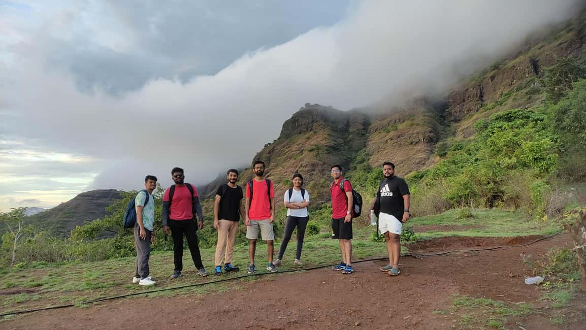 Kalsubai Hike (Midnight Pickup) - Pickup from Mumbai: where the day (actually night) begins