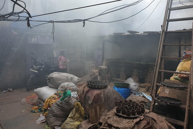 Life In Dharavi: A Guided Tour Of Dharavi Slum - Comfort and logistics that make a difference in Mumbai