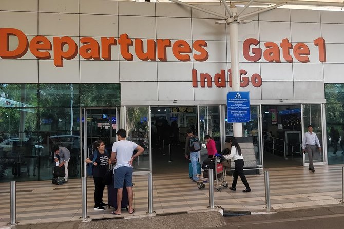Mumbai Airport Transfer in Private Vehicle - Why a Private Airport Transfer Pays Off in Mumbai