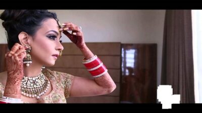 Mumbai Bollywood Tour - The Pickup + Air-Conditioned Coach Part That Saves Your Day