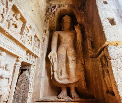 Mumbai: Buddhist Kanheri Caves with Golden Pagoda Temple - Sanjay Gandhi National Park Stop: Quick Views and a Breather