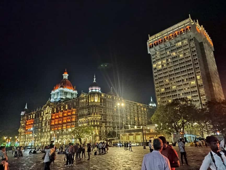 Mumbai by Night: Private Iconic Sights Tour in Lights - Price and Logistics: private guide + premium A/C for $18