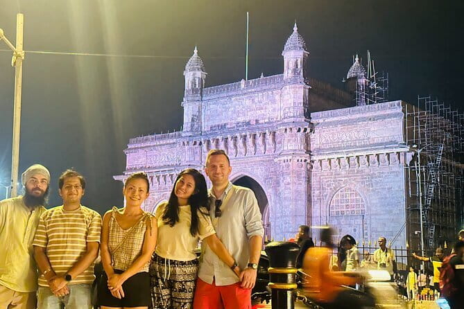 Mumbai by Night: Private Tour of Iconic Sights in Lights - Marine Drive and Queen’s Necklace: the night promenade effect