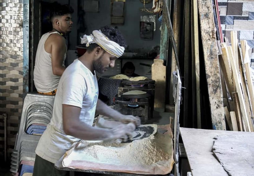 Mumbai Dharavi Slum Community Tour - Markets and Pottery Workshops: The Street Economy in Action