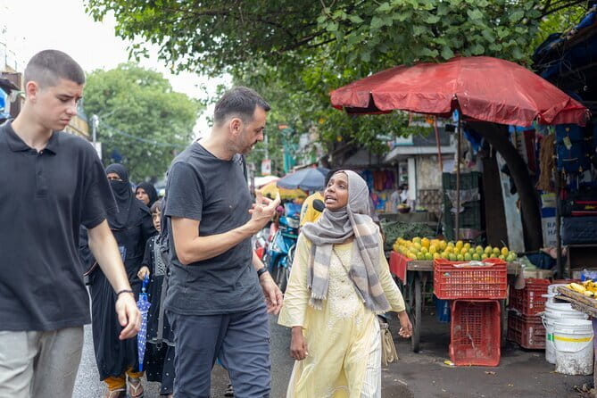 Mumbai Dharavi Slum, Dhobi Ghat & Dabbawala Lunchbox Tour - The 3.5-hour route that connects Mumbai’s daily systems