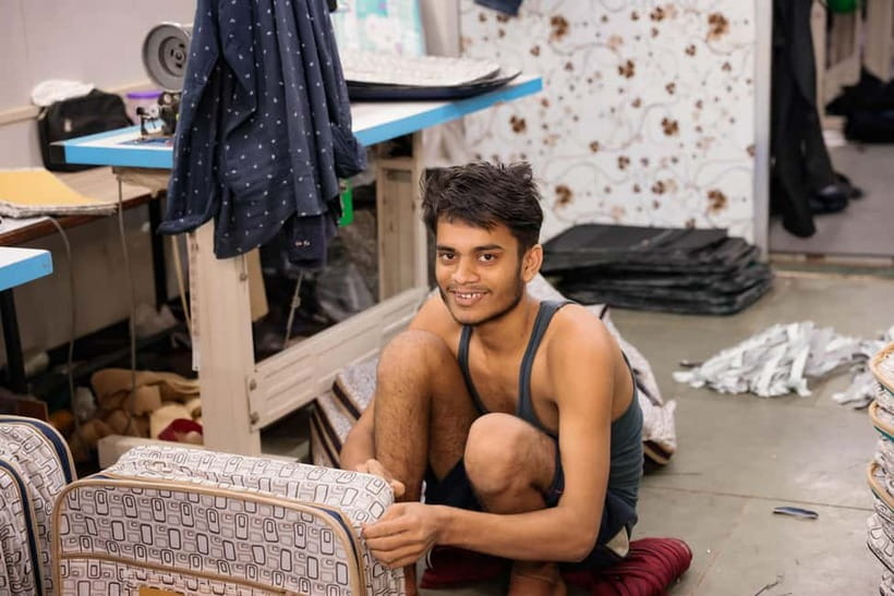 Mumbai: Dharavi Slum Guided Walking Tour by 1st Female Guide - The commercial side: recycling, leather, and clothing trades