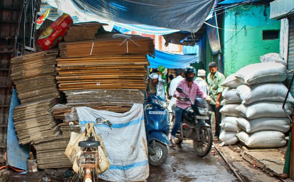 Mumbai: Dharavi Slum Slumdog Millionaire Tour with a Local - Recycling and production chains you can actually trace