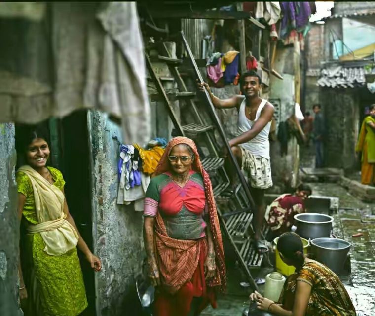 Mumbai: Dharavi Slum Slumdog Millionaire Tour with a Local - How hotel transfers change the experience