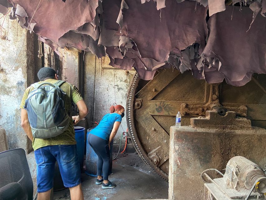 Mumbai: Dharavi Slum Walking Tour by First Female Tour Guide - Key things that make this Dharavi walk worth your time