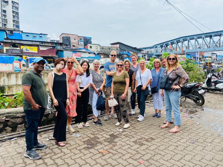 Mumbai: Dharavi Slum Walking Tour by First Female Tour Guide - Schools, colleges, markets, and homes: seeing Dharavi as a community