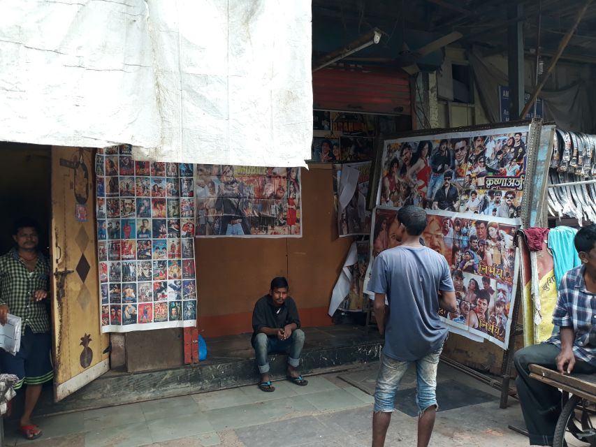 Mumbai: Dharavi Slum Walking Tour with Local Slum Dweller - Faith in everyday life: community shrines and mixed neighborhoods