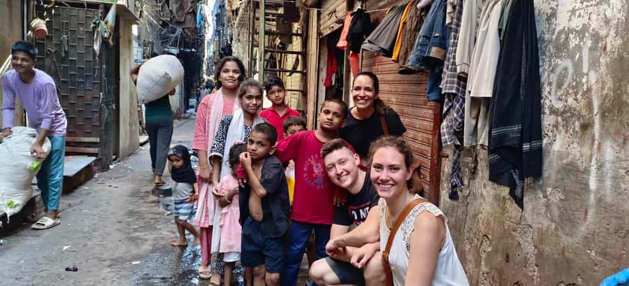 Mumbai: Dharavi Slumdog Tour -See the real Slum with a Local - First stop: Third Wave Coffee Mahim and finding your guide