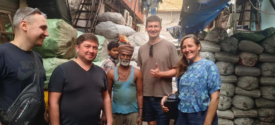 Mumbai: Dharavi Slumdog Tour -See the real Slum with a Local - Your walk through Dharavi: homes, work, kids, and privacy