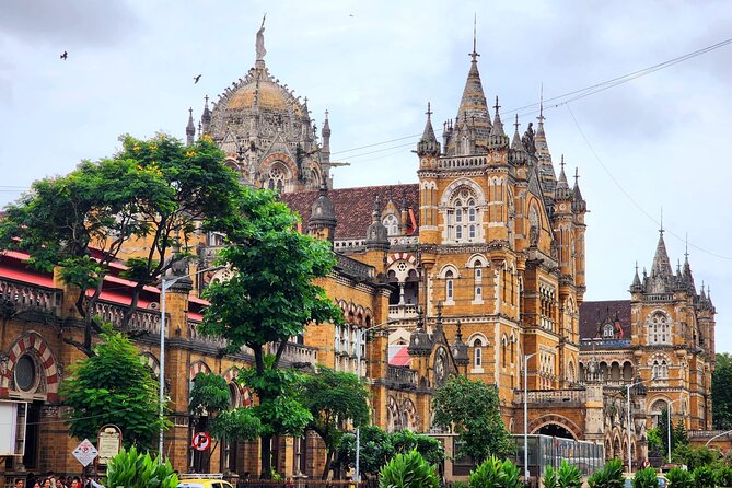 Mumbai Full-Day Sightseeing & Dharavi Slum Tour - Getting There Comfortably: A/C Car, Pickup, and a Real Meeting Point