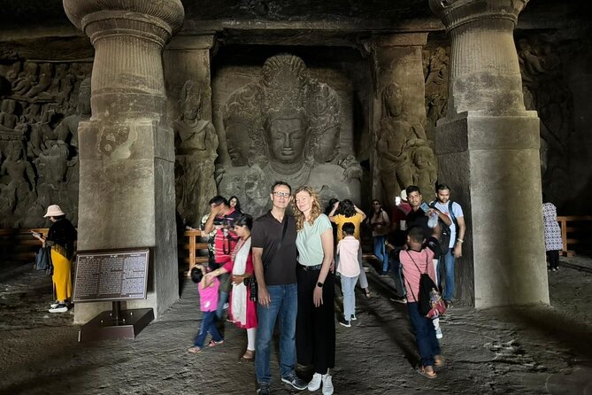Mumbai Full-Day Sightseeing & Elephanta Caves Tour - Mani Bhavan Gandhi Museum and the University of Mumbai campus stop