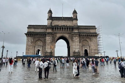 Mumbai Highlight : Exclusive Private Luxury Sightseeing Tour - Gateway of India, Dhobi Ghat, and Oval Maidan: First Stops, Clear Context