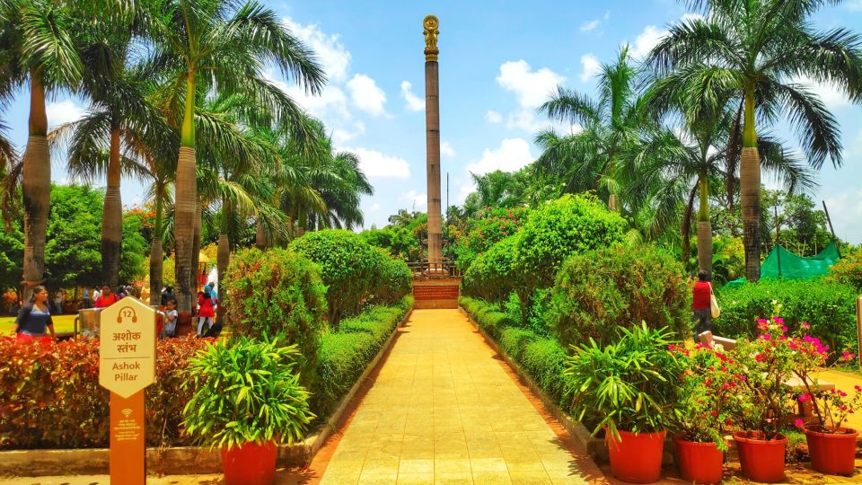 Mumbai: Kanheri Caves and The Golden Pagoda Temple - Golden Vipassana Pagoda: the big golden dome and the calm inside