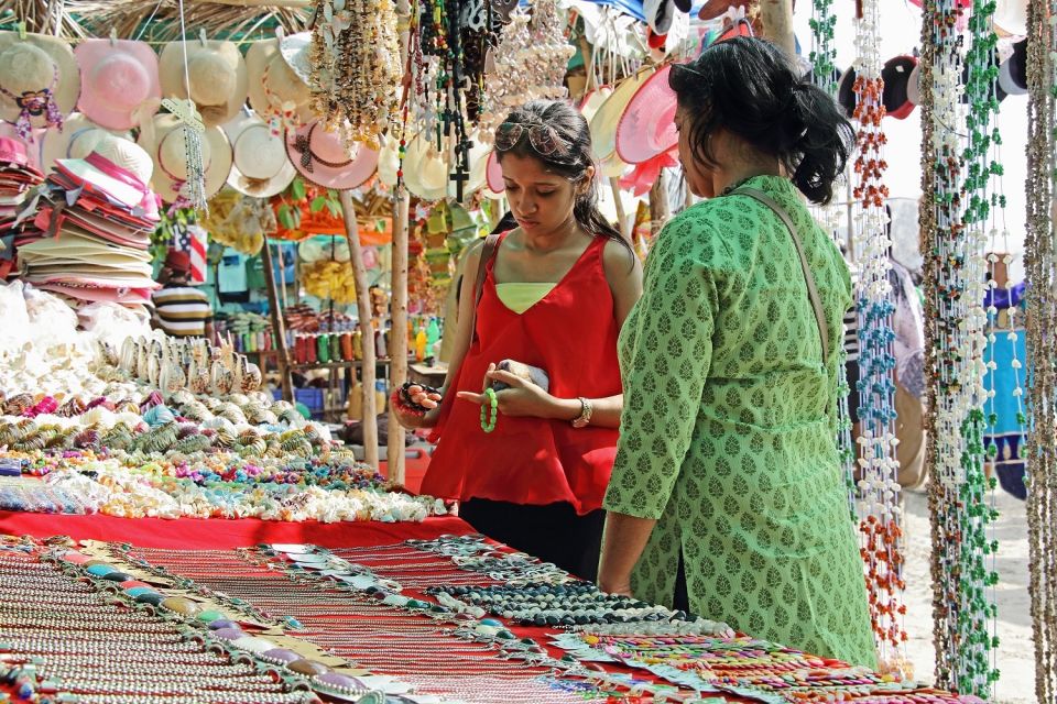 Mumbai: Magical Markets Tour - Crawford Market: architecture + edible souvenirs in one place