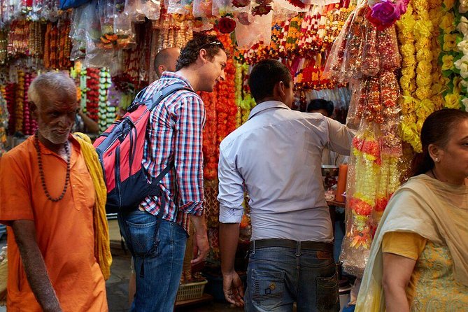 Mumbai Markets and Temples Tour - Guides in the market maze: why the names matter