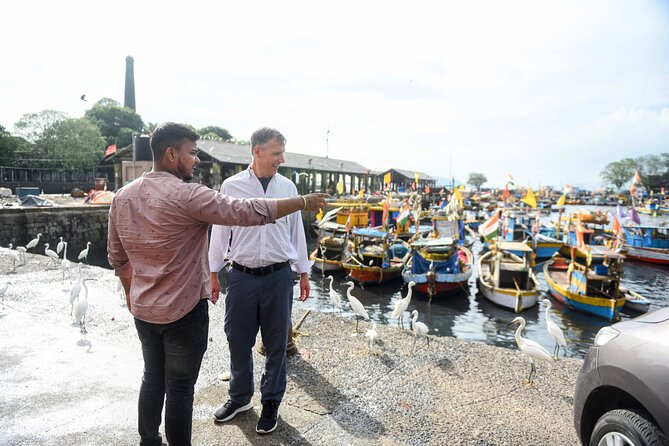 Mumbai Morning Market Tour of Flowers, Fish, and More - Sassoon Dock Fish Market: What You’ll Notice First