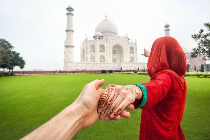 Mumbai : Private 2 Days Agra Taj mahal & Delhi Tours From Mumbai - The overnight advantage: why staying in Agra matters