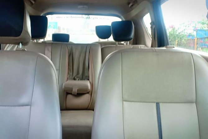 Mumbai Private Car Rental with Professional Driver - Price and value: what $61.54 per group actually buys you
