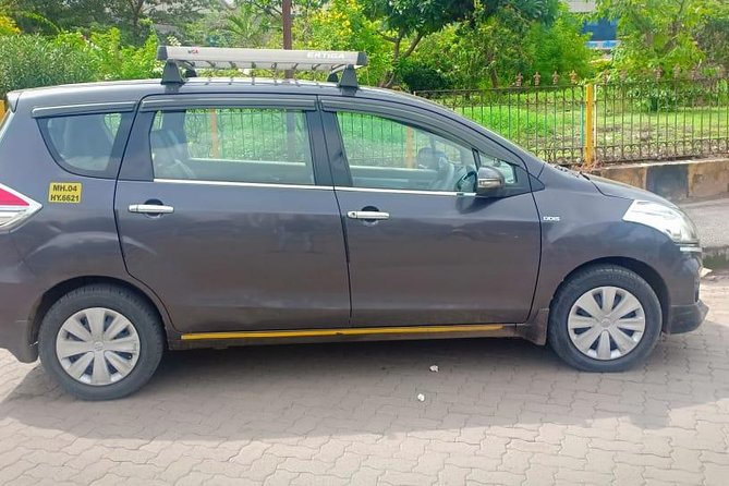 Mumbai Private Car Rental with Professional Driver - Gateway of India and the sea-front vibe in Colaba