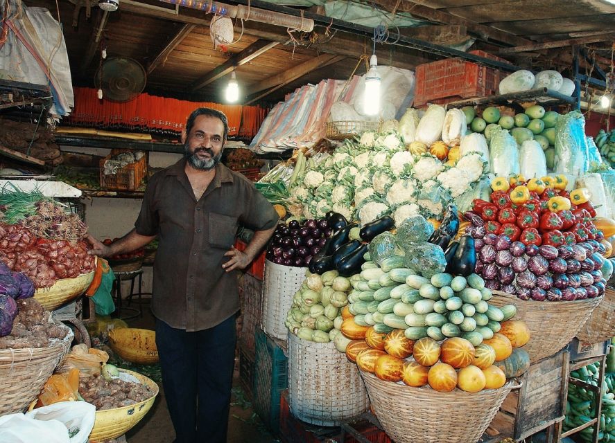 Mumbai: Private Walking Tour with a Local - Pickup at Cusrow Baug or Apollo Bandar (and why meeting point matters)