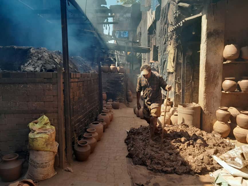 Mumbai Slum Tour - Visit Dharavi Slum with Local Guide - Safety, restrooms, and respectful behavior on crowded streets