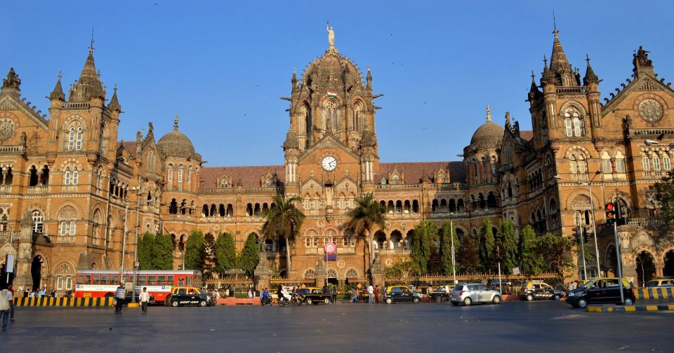 Mumbai: South Mumbai Heritage Walking Guided Tour - Town Hall (Asiatic Society Library): Colonial Learning in One Building