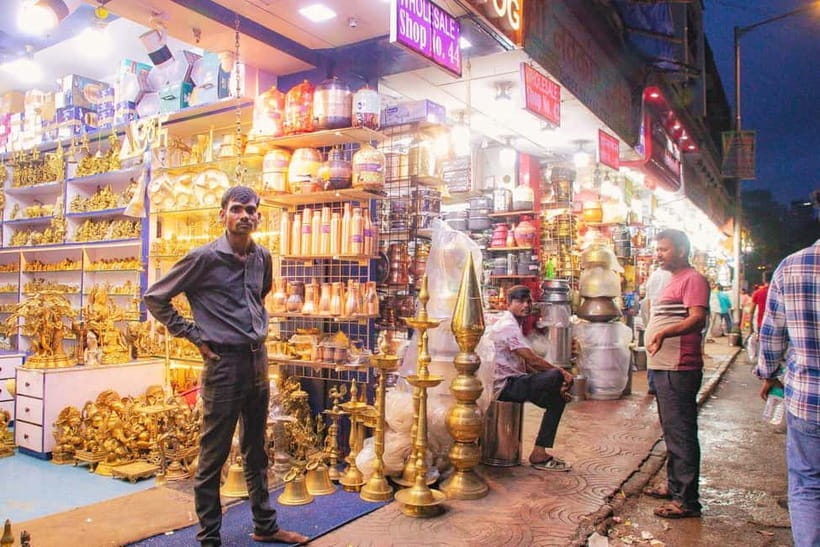 Mumbai: Street Food and Night Markets Tour - What to bring (and what not to) so the tour feels smooth