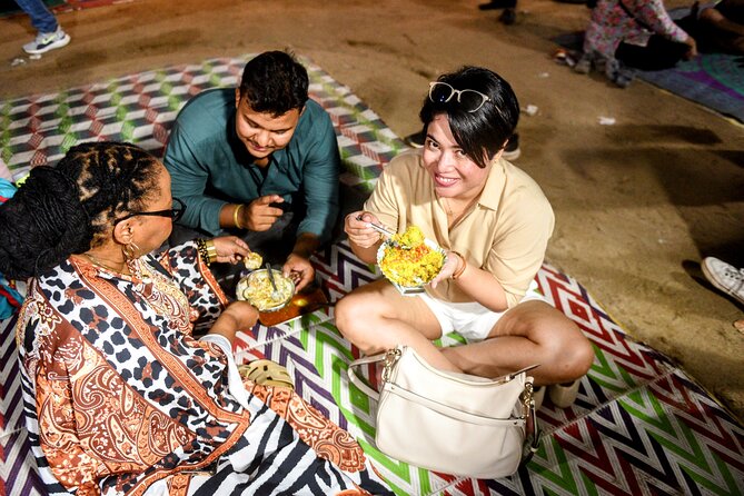 Mumbai Street Food & Bazaar Tour with Local Transport - Why this Mumbai street food + bazaar combo makes sense