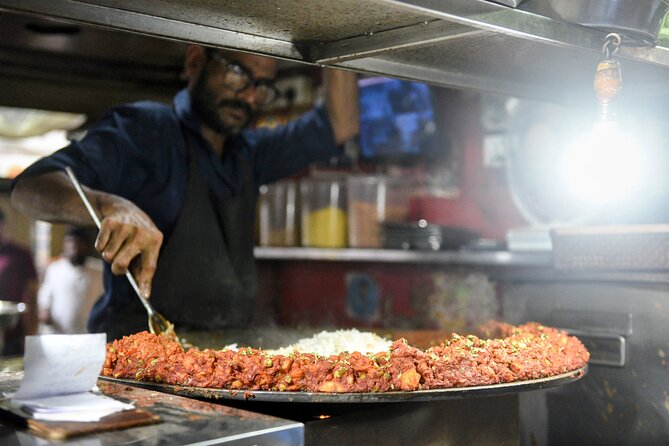 Mumbai Street Food & Bazaar Tour with Local Transport - Girgaon Chowpatty: street snacks right by the water