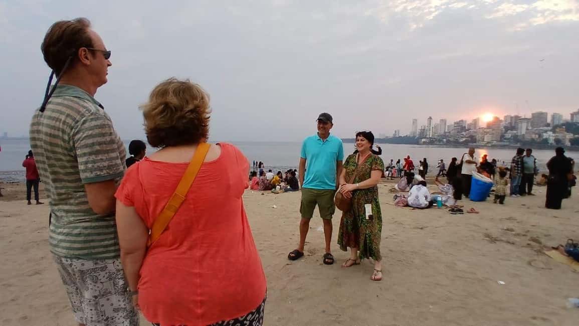 Mumbai Street Food Tour with Evening Bazaar Walk - Bhuleshwar Market and a Jain Temple Stop: Culture Before the Second Half