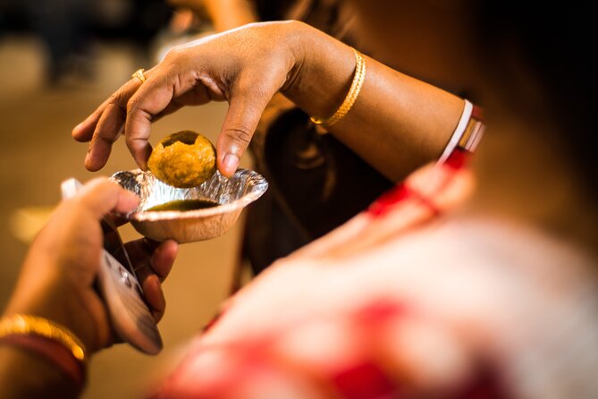 Mumbai: Street Food Tour - Girgaon Chowpatty: Pani Puri, Dahi Puri, Pav Bhaji, and Sunset Snacks